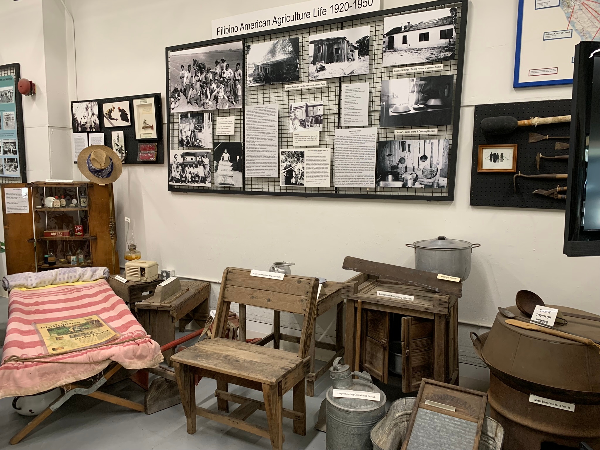 A featured image for Filipino American National Historical Society Museum